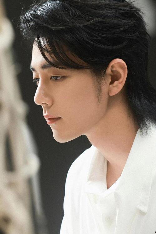 肖战最新爆料曝光照片,独家曝光照片,揭秘幕后故事 第1张 肖战最新爆料曝光照片,独家曝光照片,揭秘幕后故事 第1张